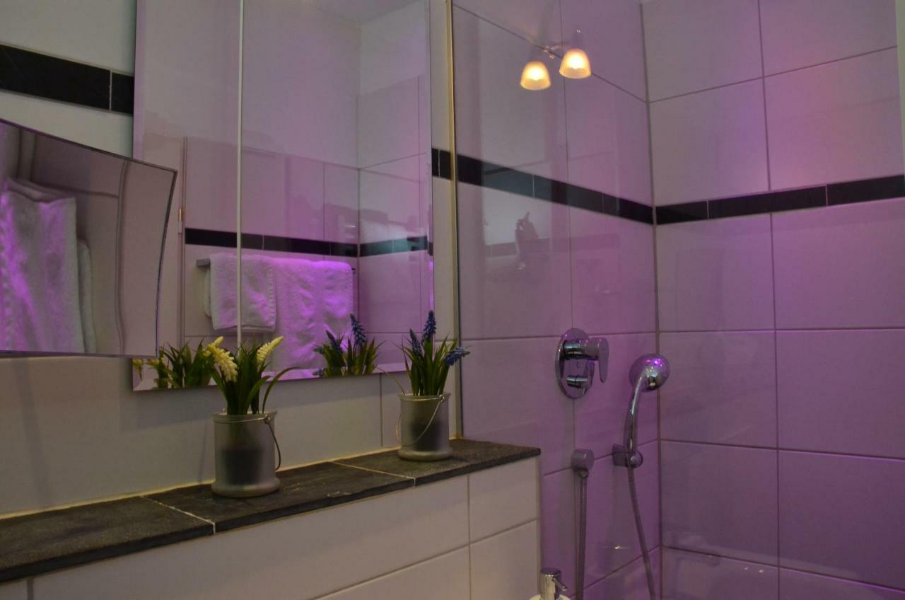 Zentral Gelegen - Stilvolles Appartment In Moabit Berlin Extérieur photo